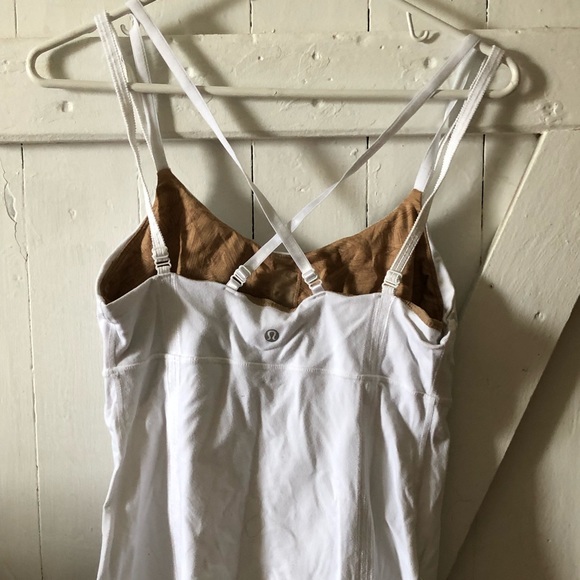 White lululemon tank with shelf bra - Picture 2 of 2